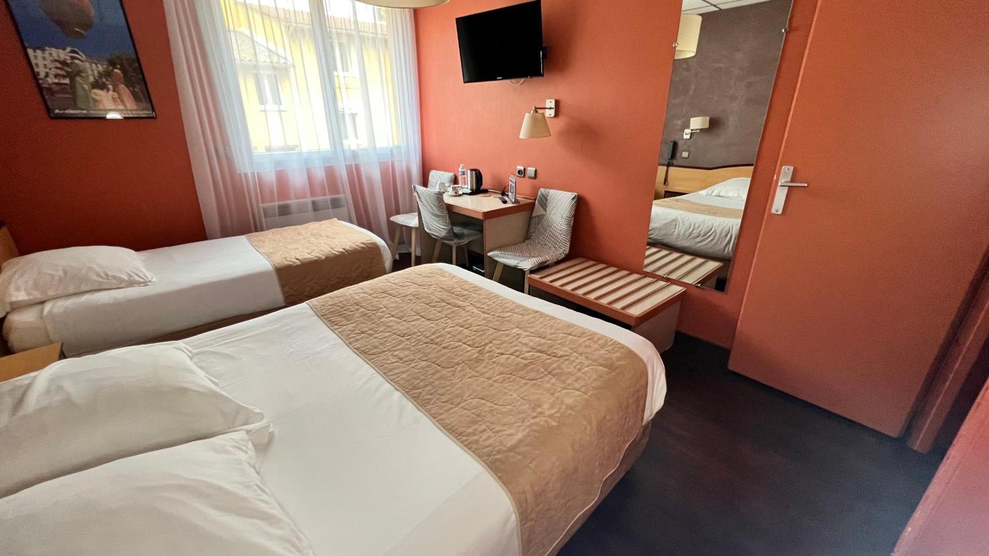 Logis Hotel Restaurant Azalees Tournon-sur-Rhone Buitenkant foto