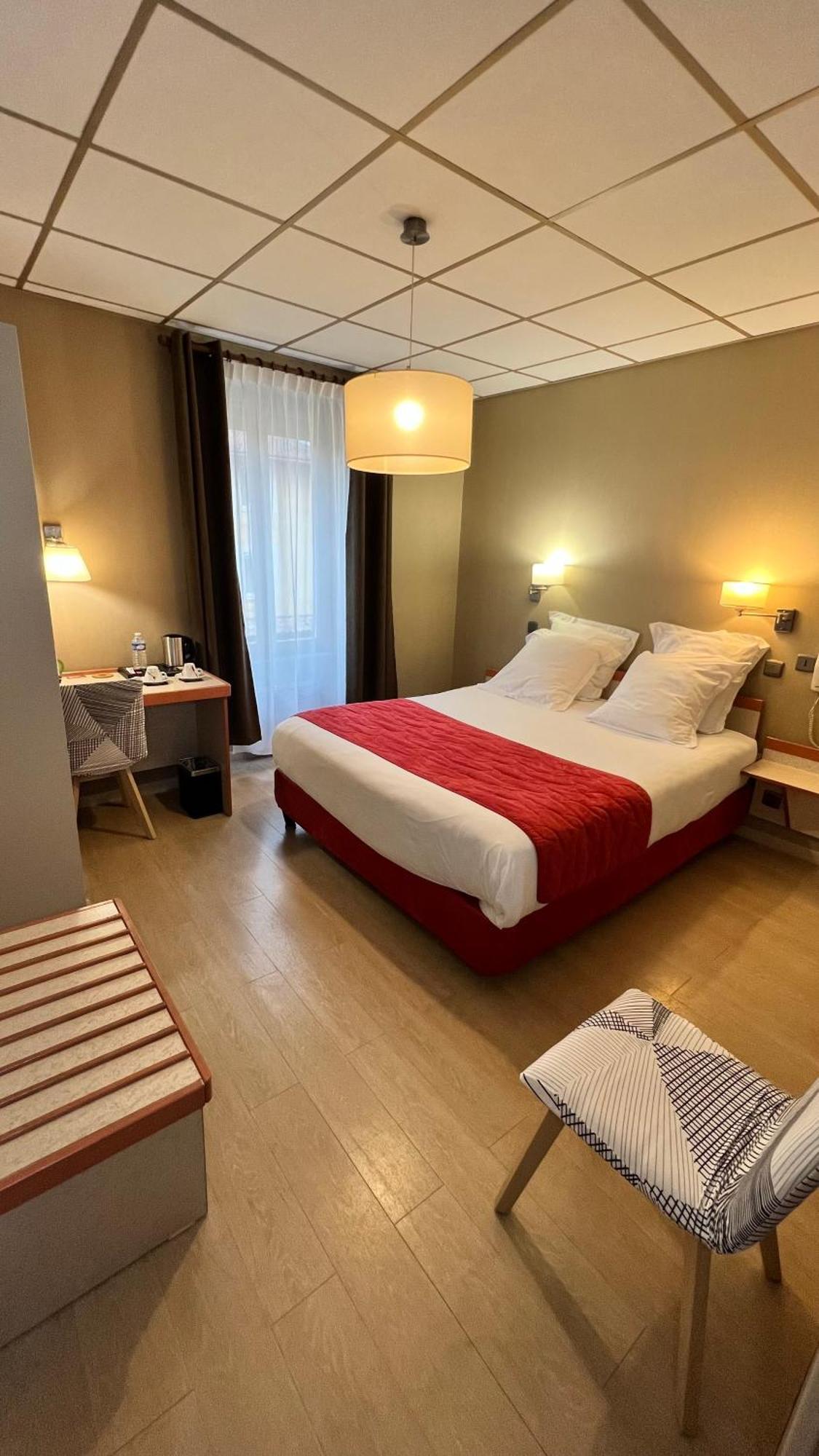 Logis Hotel Restaurant Azalees Tournon-sur-Rhone Buitenkant foto