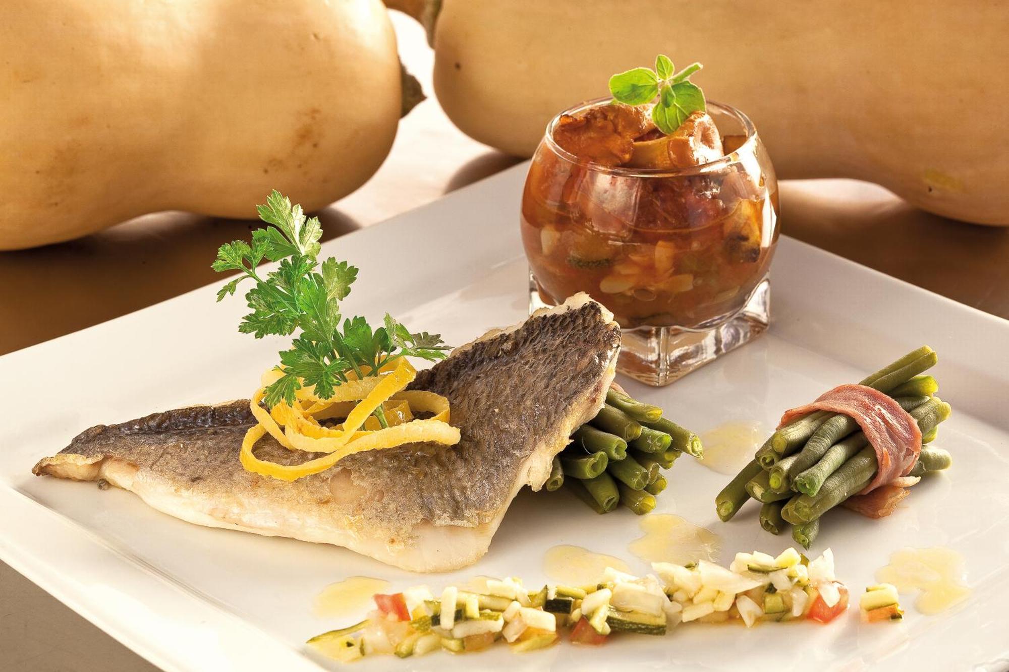 Logis Hotel Restaurant Azalees Tournon-sur-Rhone Buitenkant foto