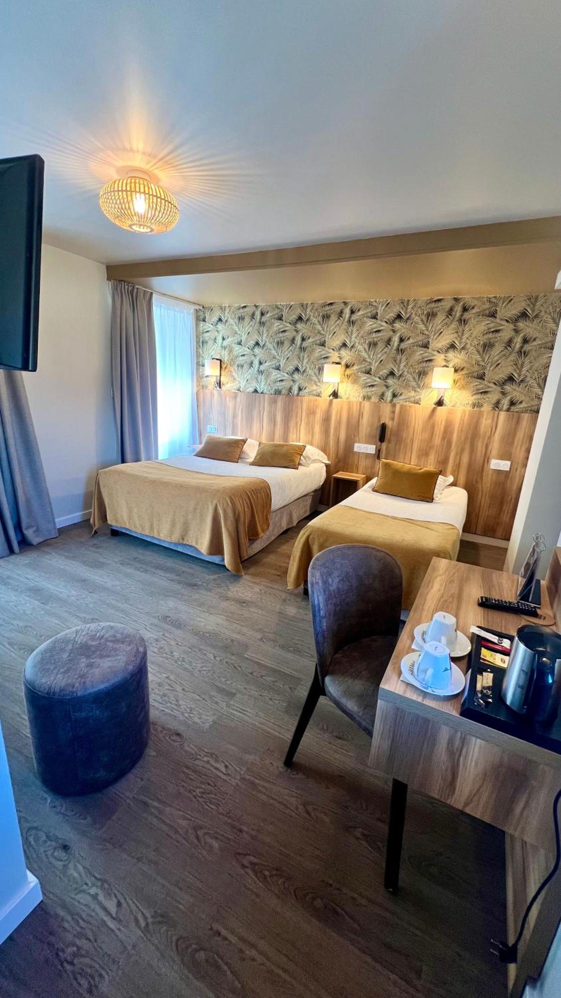 Logis Hotel Restaurant Azalees Tournon-sur-Rhone Buitenkant foto