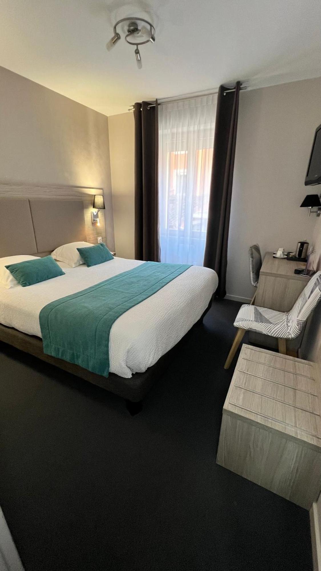 Logis Hotel Restaurant Azalees Tournon-sur-Rhone Buitenkant foto