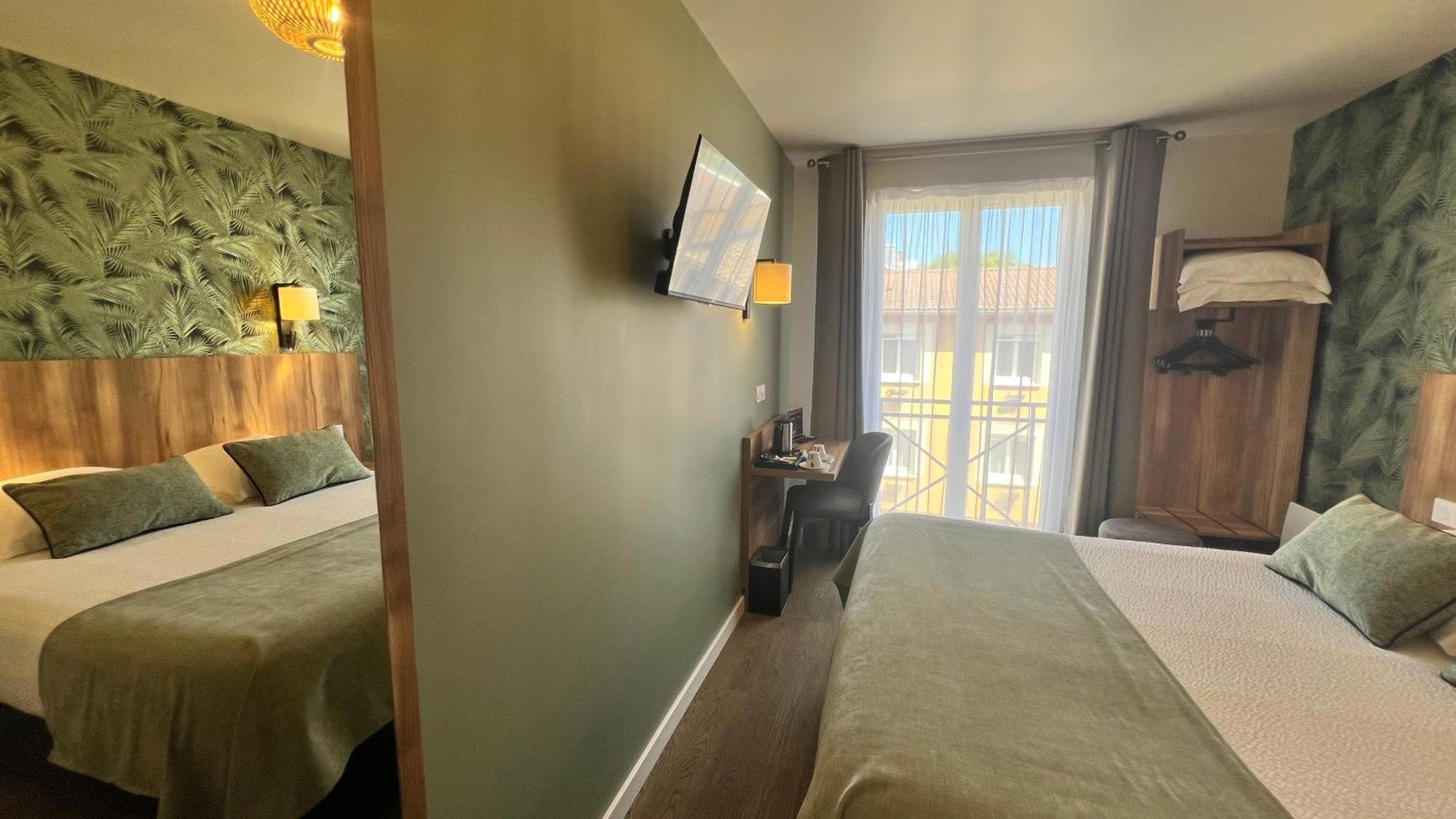 Logis Hotel Restaurant Azalees Tournon-sur-Rhone Buitenkant foto